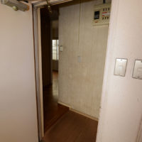 (玄関)