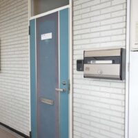 (玄関)