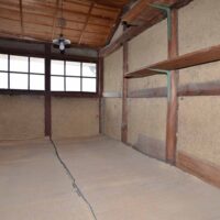 和室1の階段から屋根裏収納