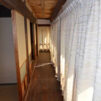 和室2と3の前の廊下